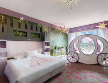 Princess And Hong Kong Tram Staycation In Gold Coast Hotel