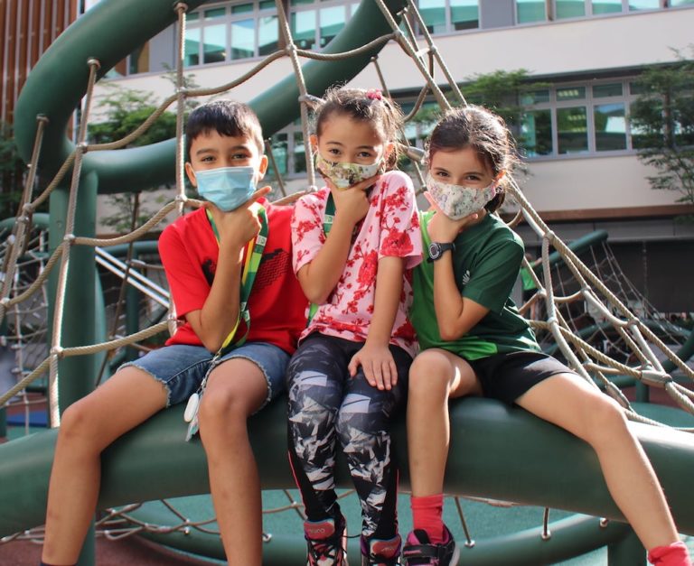 bilingual schooling options singapore