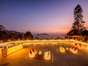 Alfresco Sunset Dining At Breeze At Repulse Bay