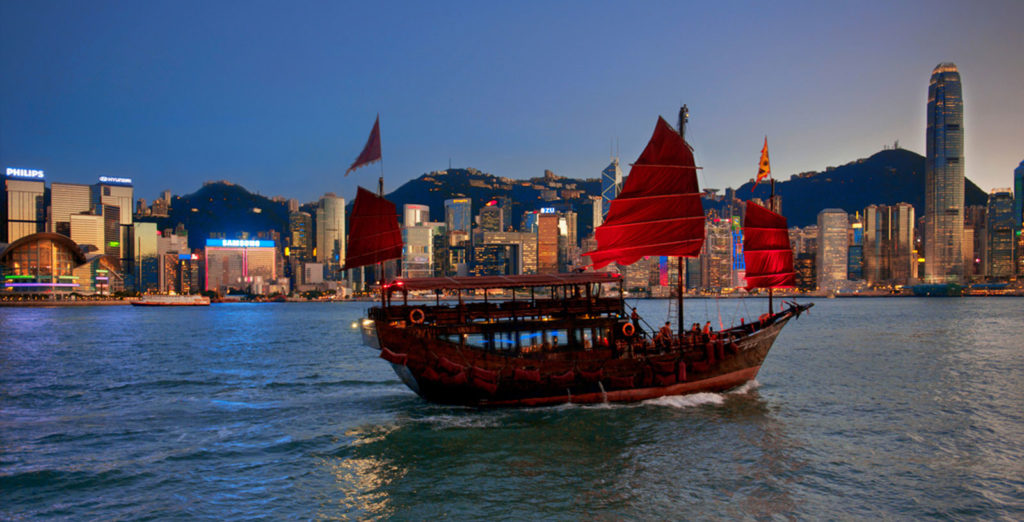 Aqua Luna Harbour Cruise