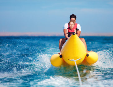 Boating In Singapore – Banana Boats, Cruising, Water Sports