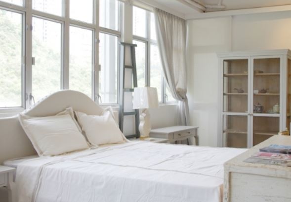 Custom-Made-Furniture-In-Hong-Kong-Red-Cabinet