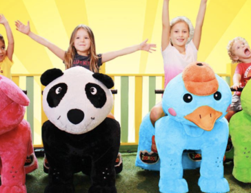 Rides With ZOOMOOV In Singapore