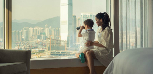 Hong_Kong_Family-Friendly_Staycations_-_Four_Seasons_Hong_Kong