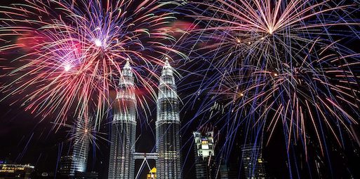 fireworks-in-the-sky-genting-highlands