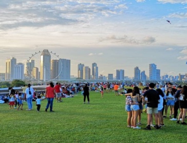 Picnics And Kite Flying At Marina Barrage In Singapore