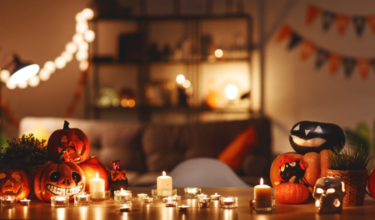 Shopping-For-Halloween-Decorations-In-Hong-Kong-Light-In-The-Box