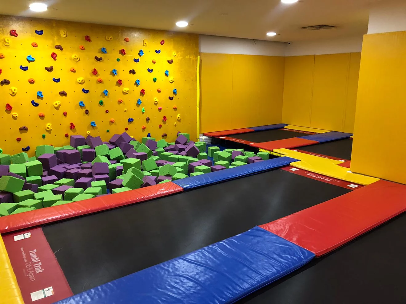 Spring Rolls Trampoline Park For Kids