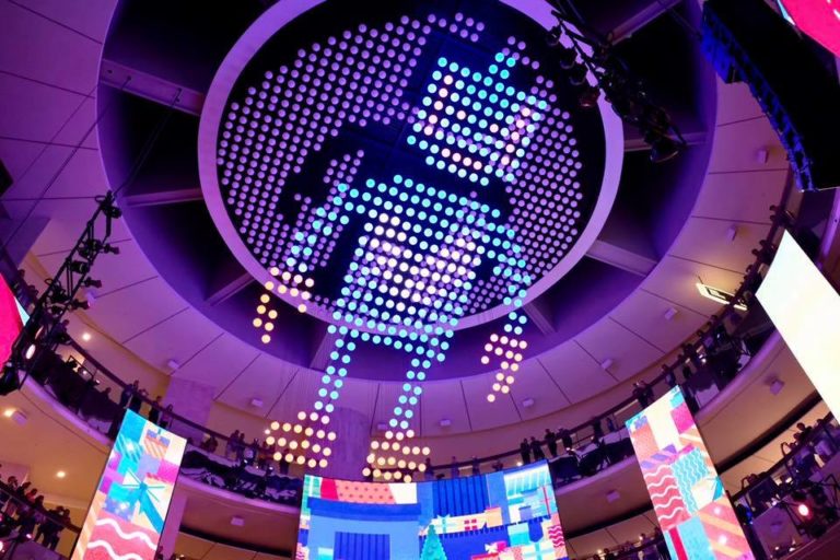 SkySymphony Hourly Light Display