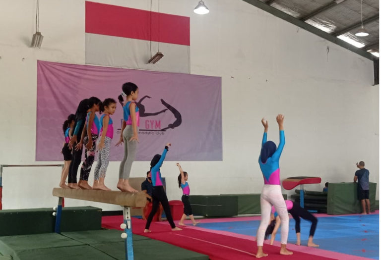 Kids practicing artistic gymnastics at Fast Gym Jakarta